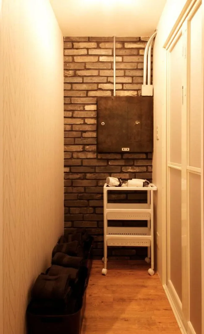 Апартаменты Guest House Re-Worth Yabacho1 1F Нагоя